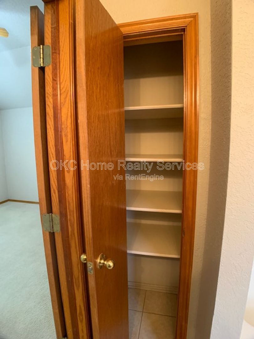 Gallery Image 17