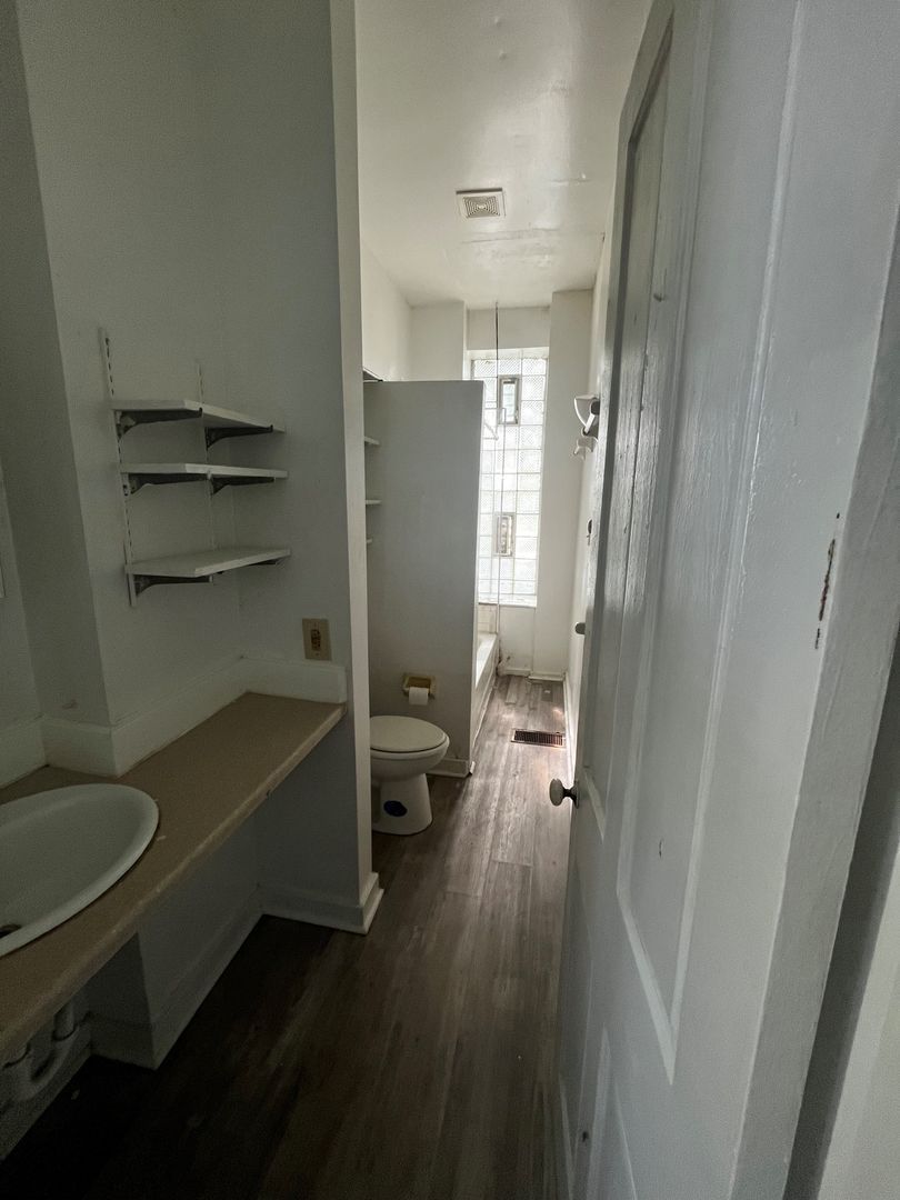 Gallery Image 13