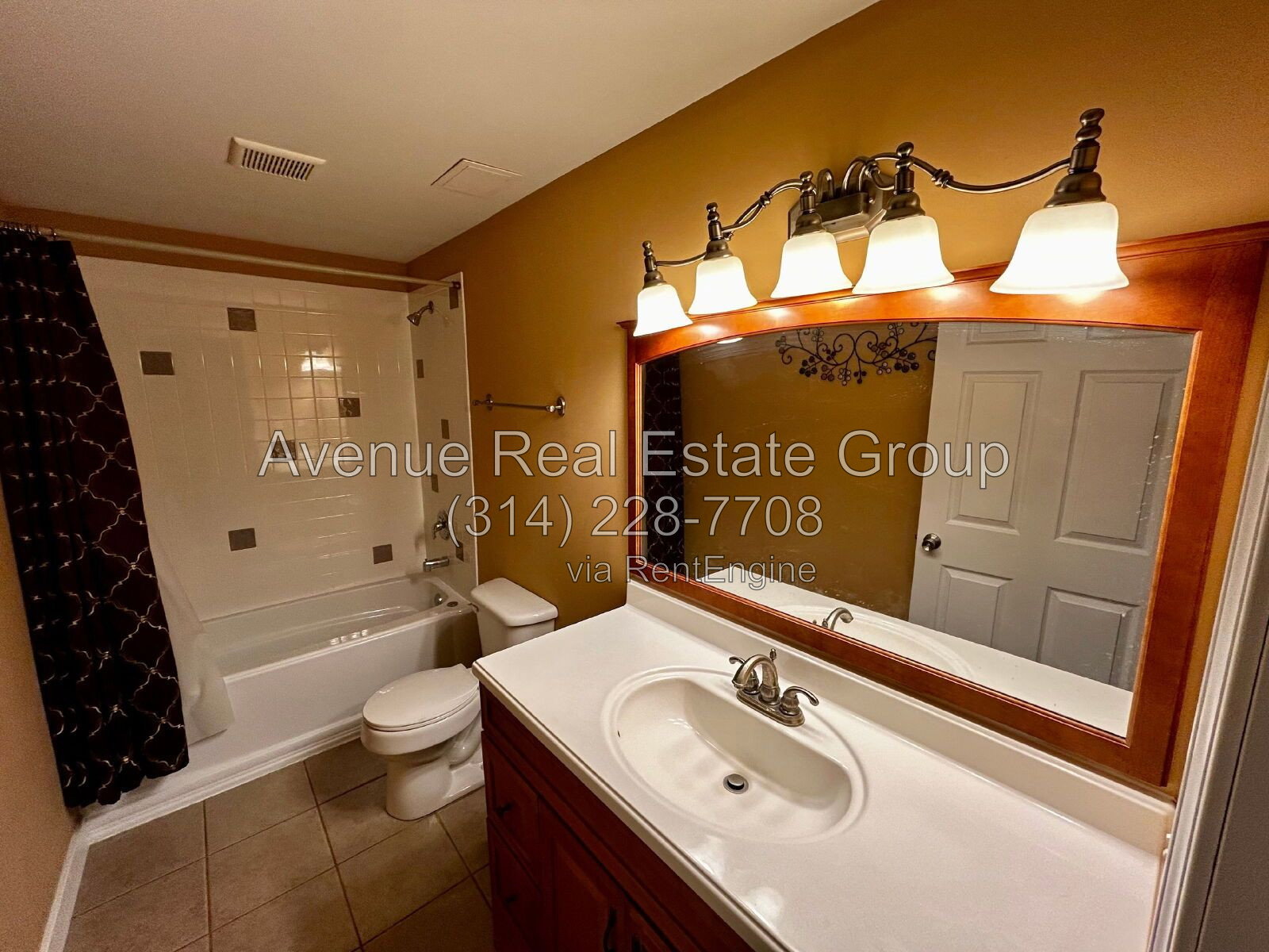 Gallery Image 16