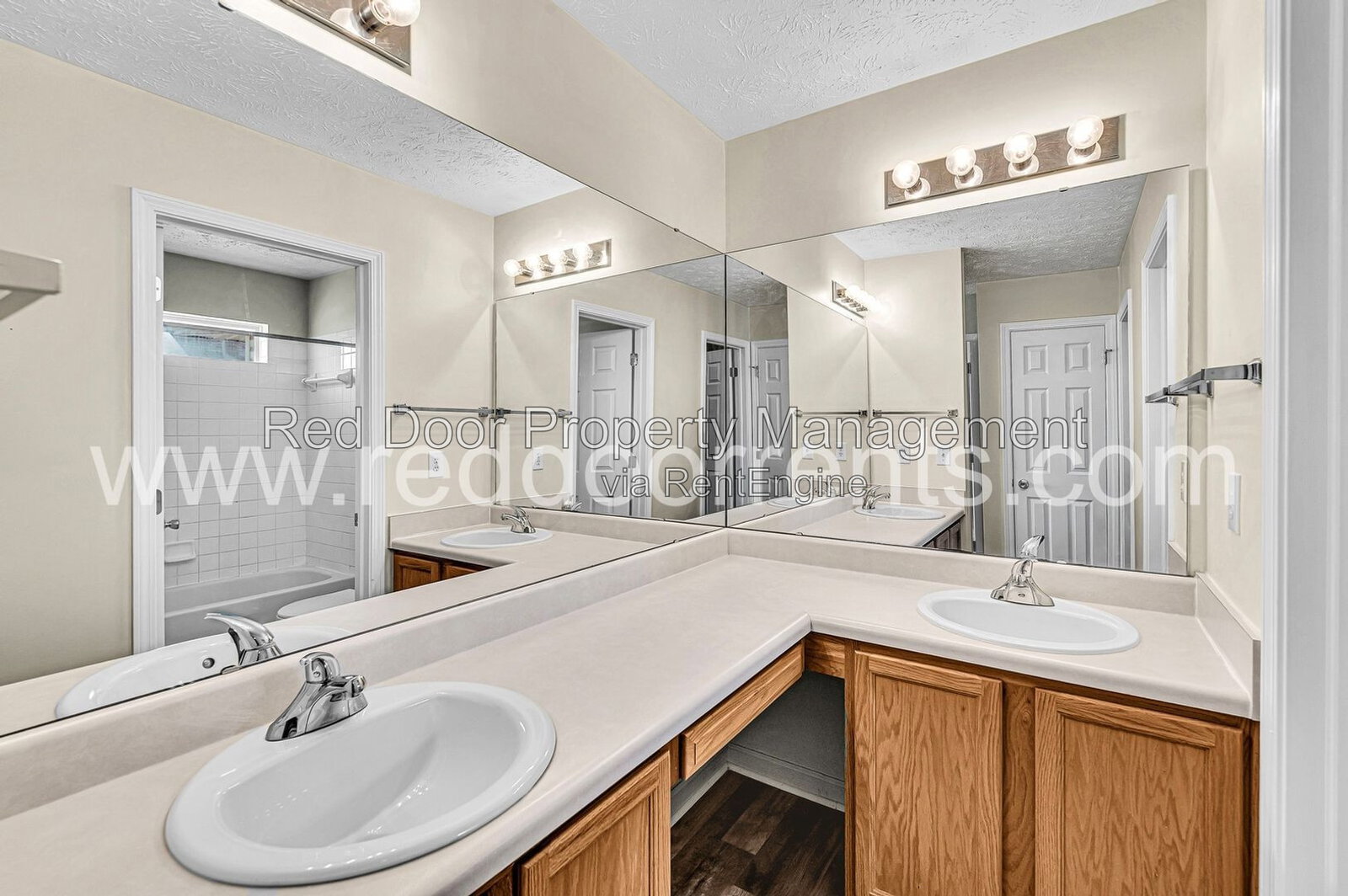 Gallery Image 16