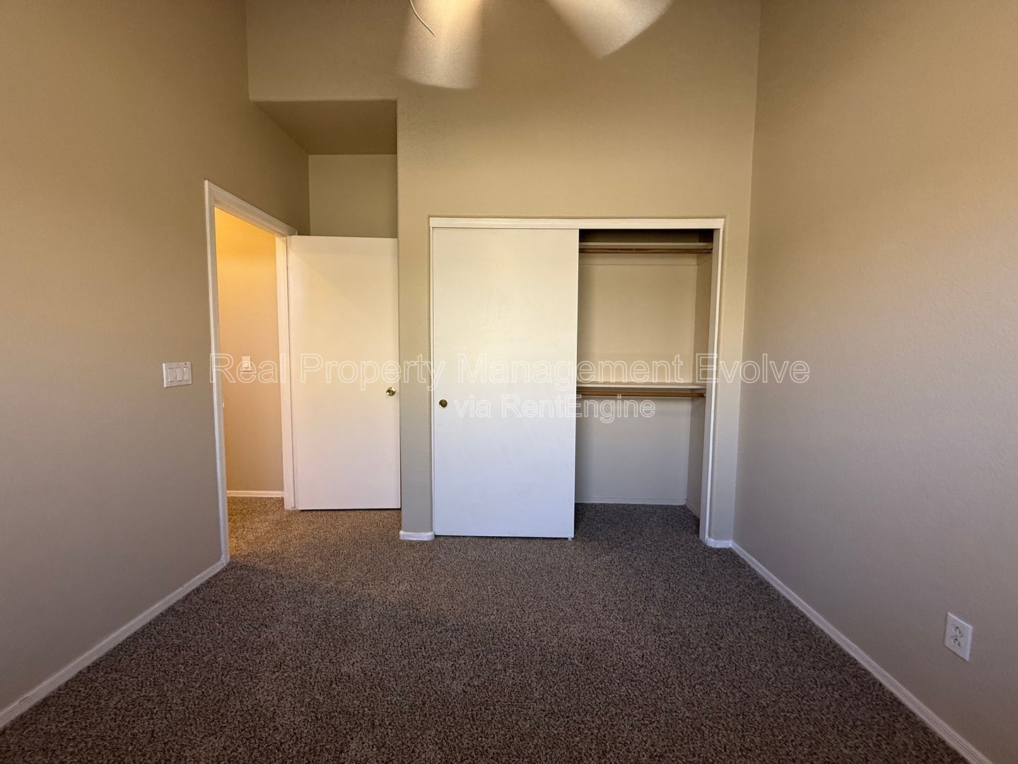 Gallery Image 25