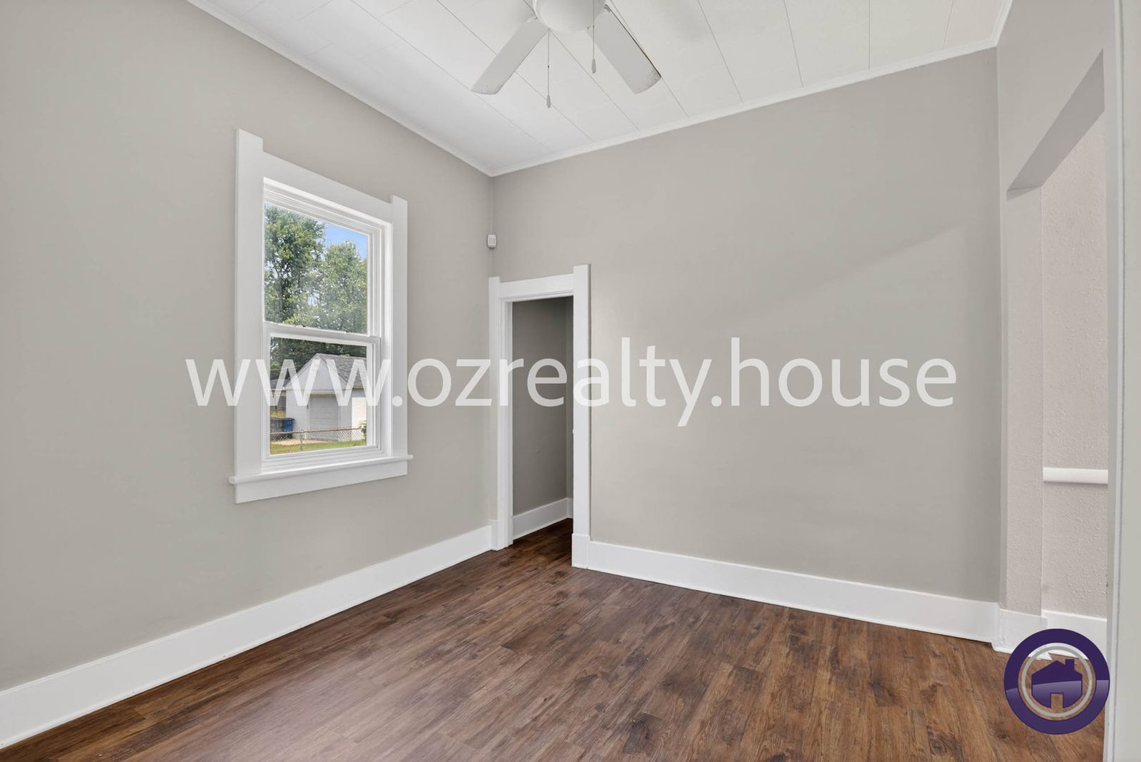 Gallery Image 13