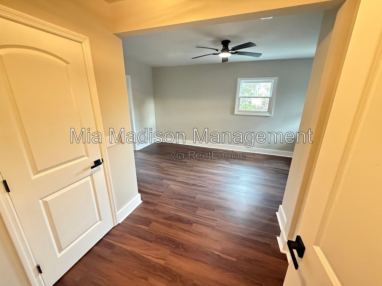 Gallery Image 14