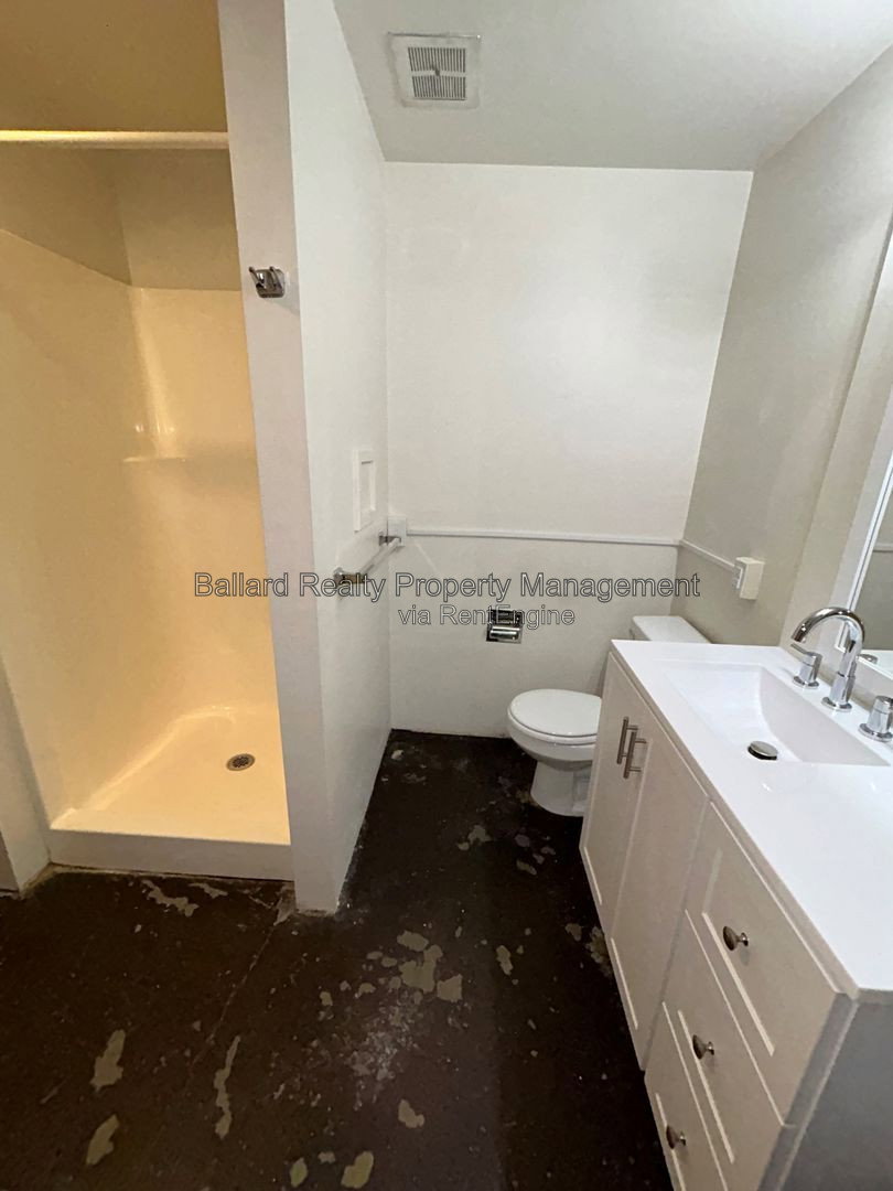 Gallery Image 16