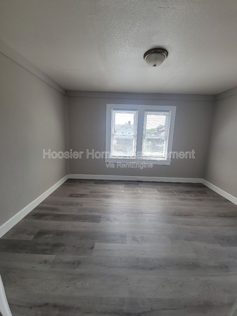 Gallery Image 12