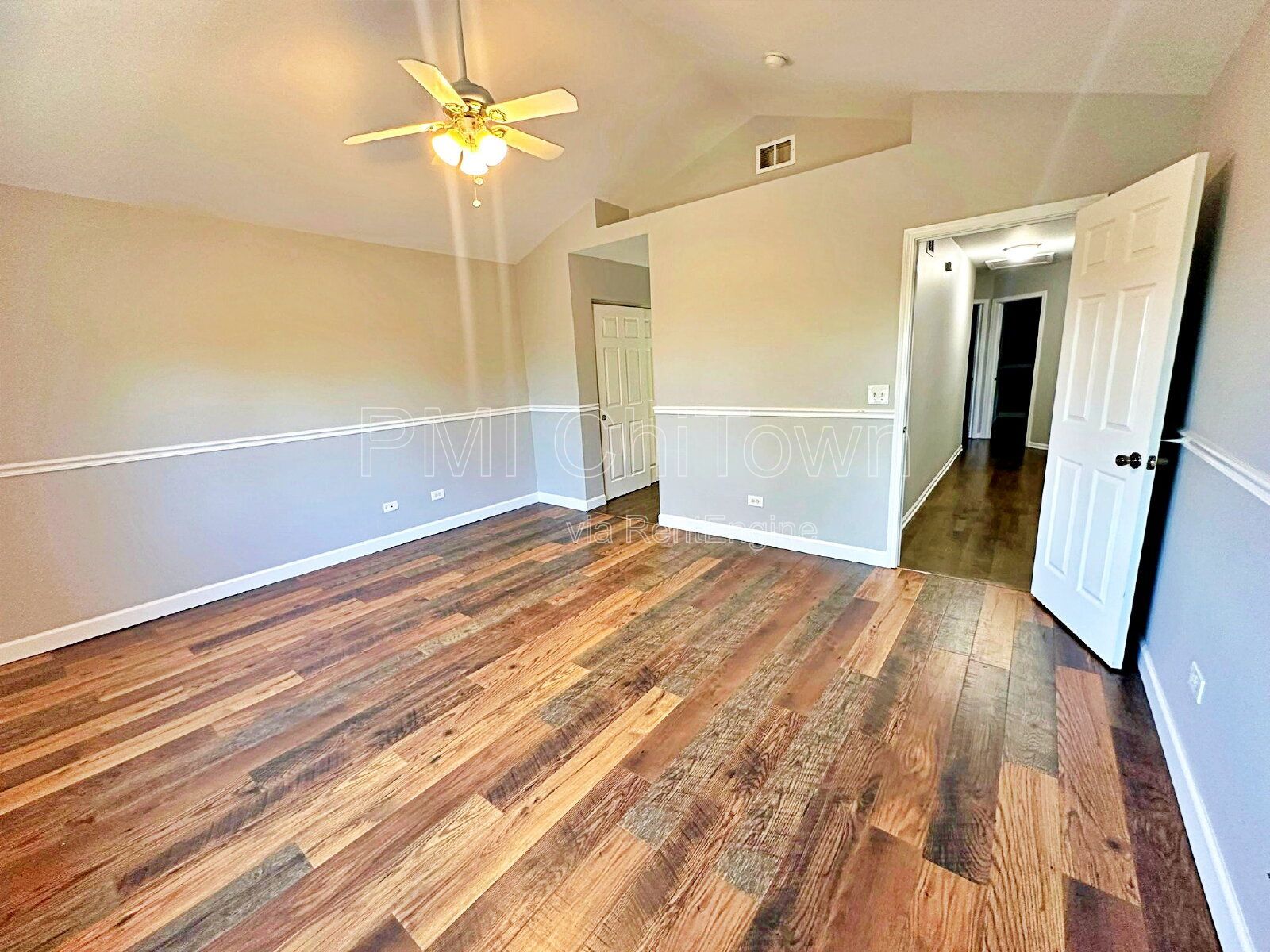 Gallery Image 21