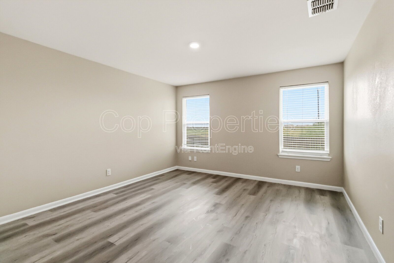 Gallery Image 21