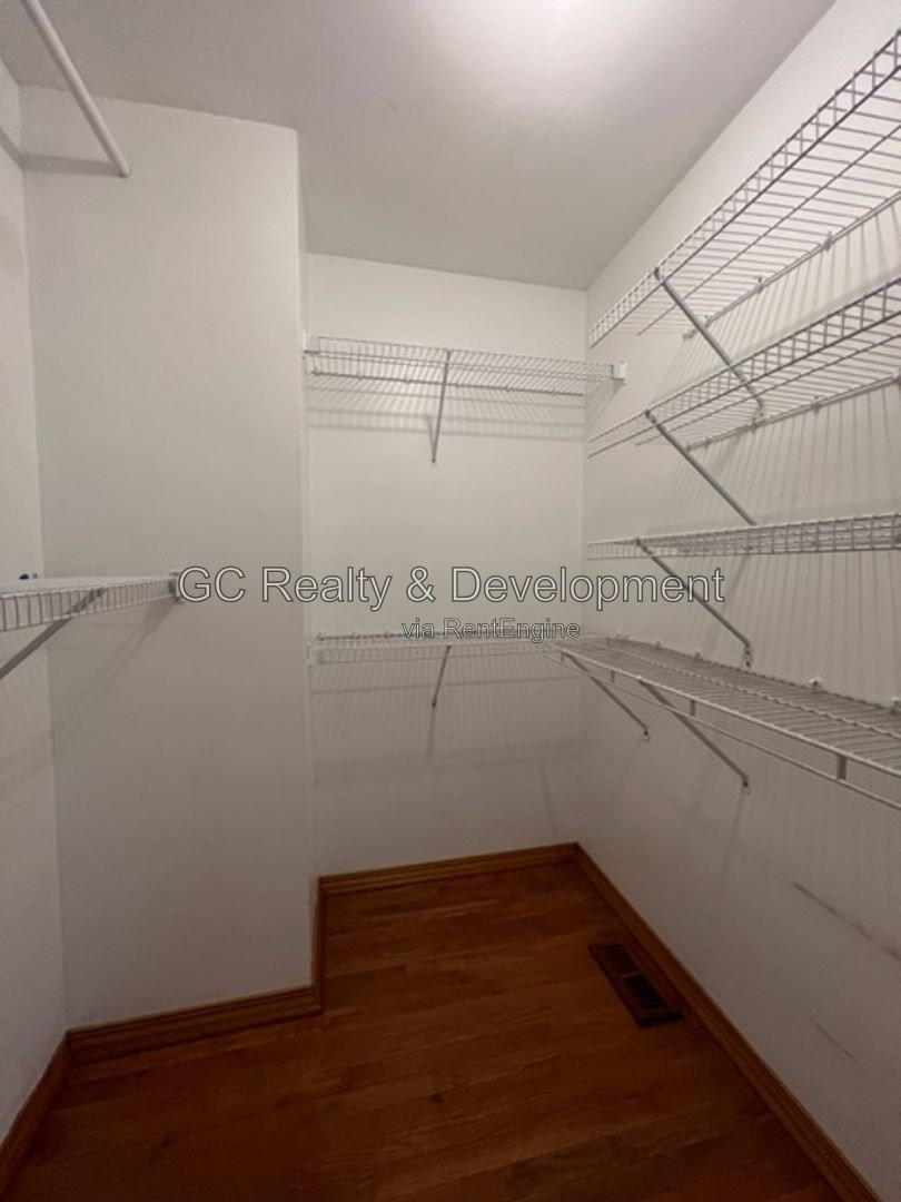 Gallery Image 20