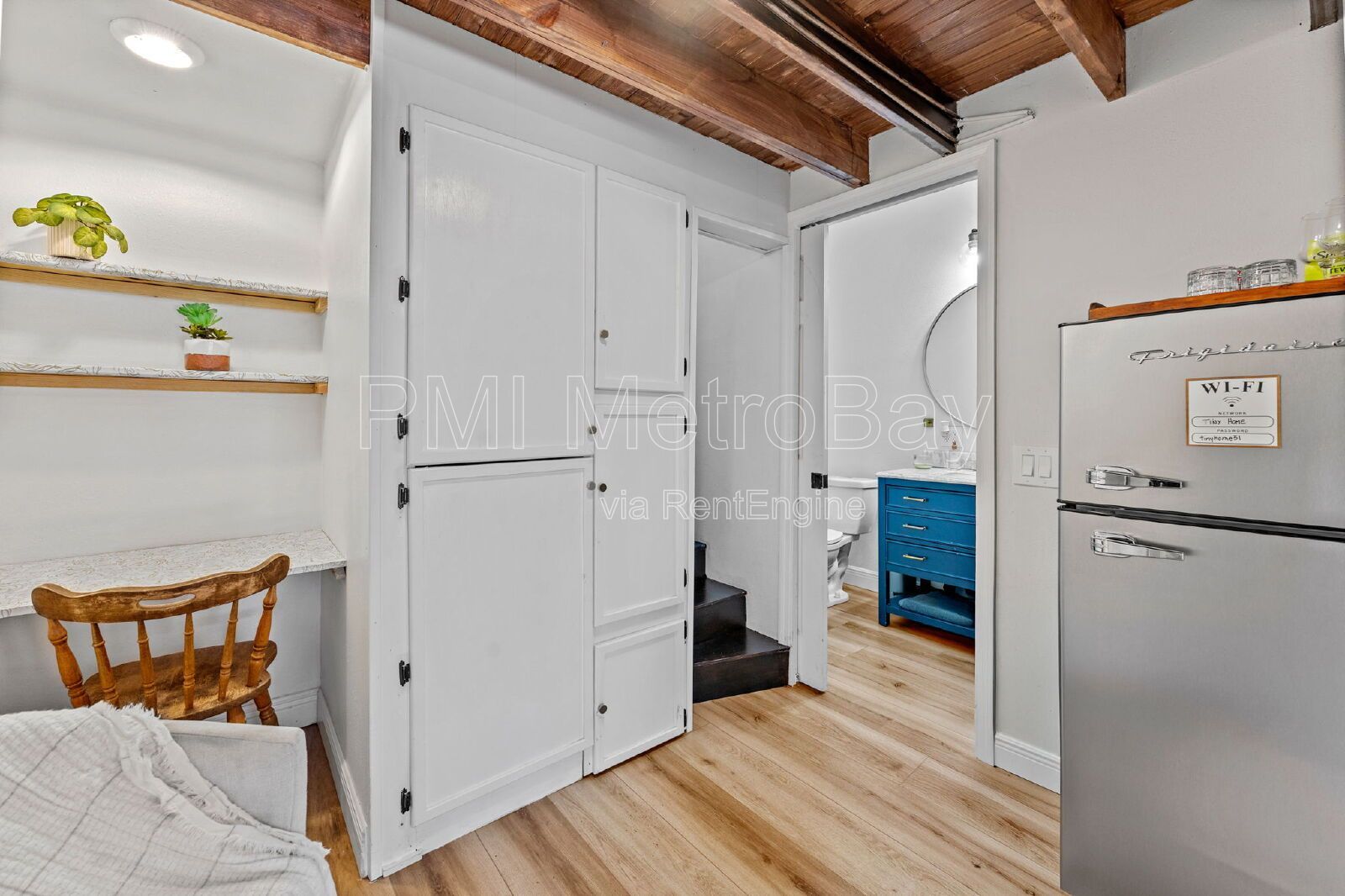Gallery Image 0