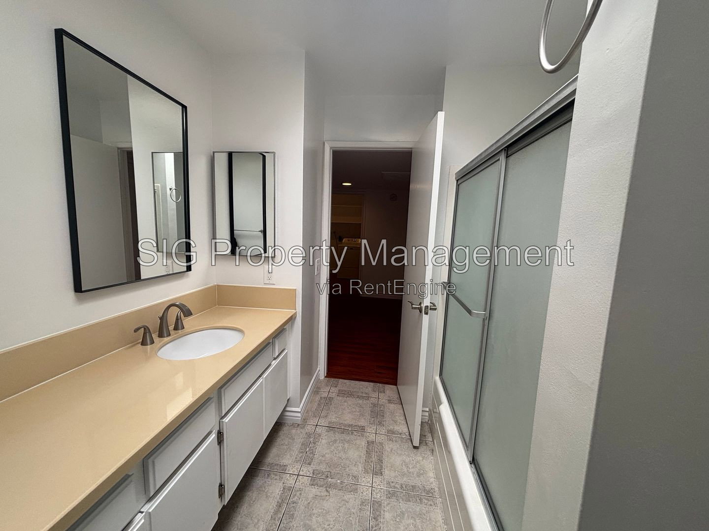 Gallery Image 20