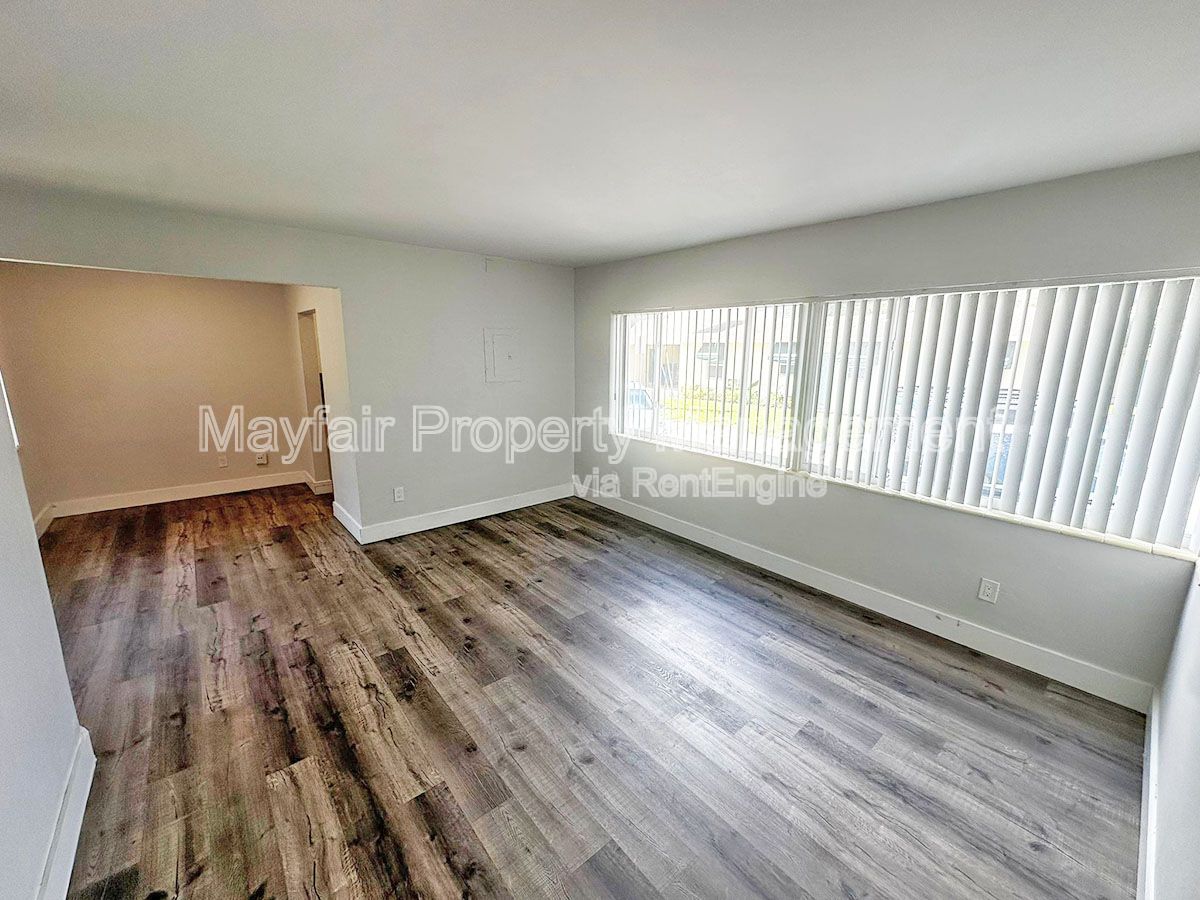 Gallery Image 0