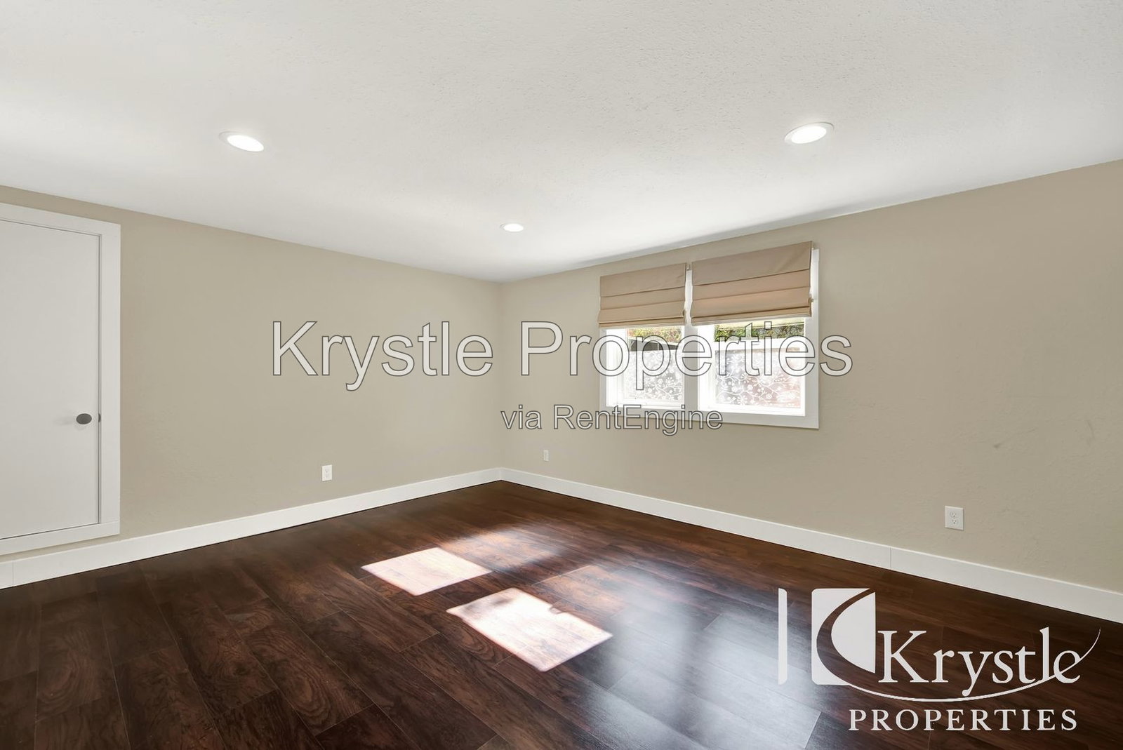 Gallery Image 16