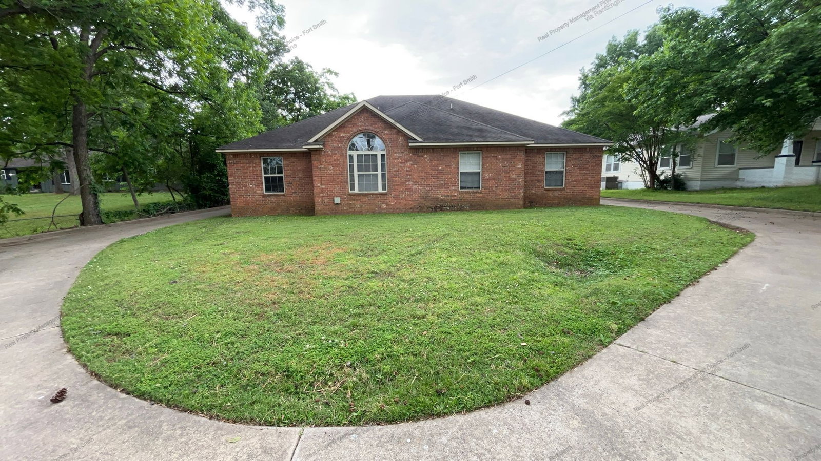Gallery Image 0