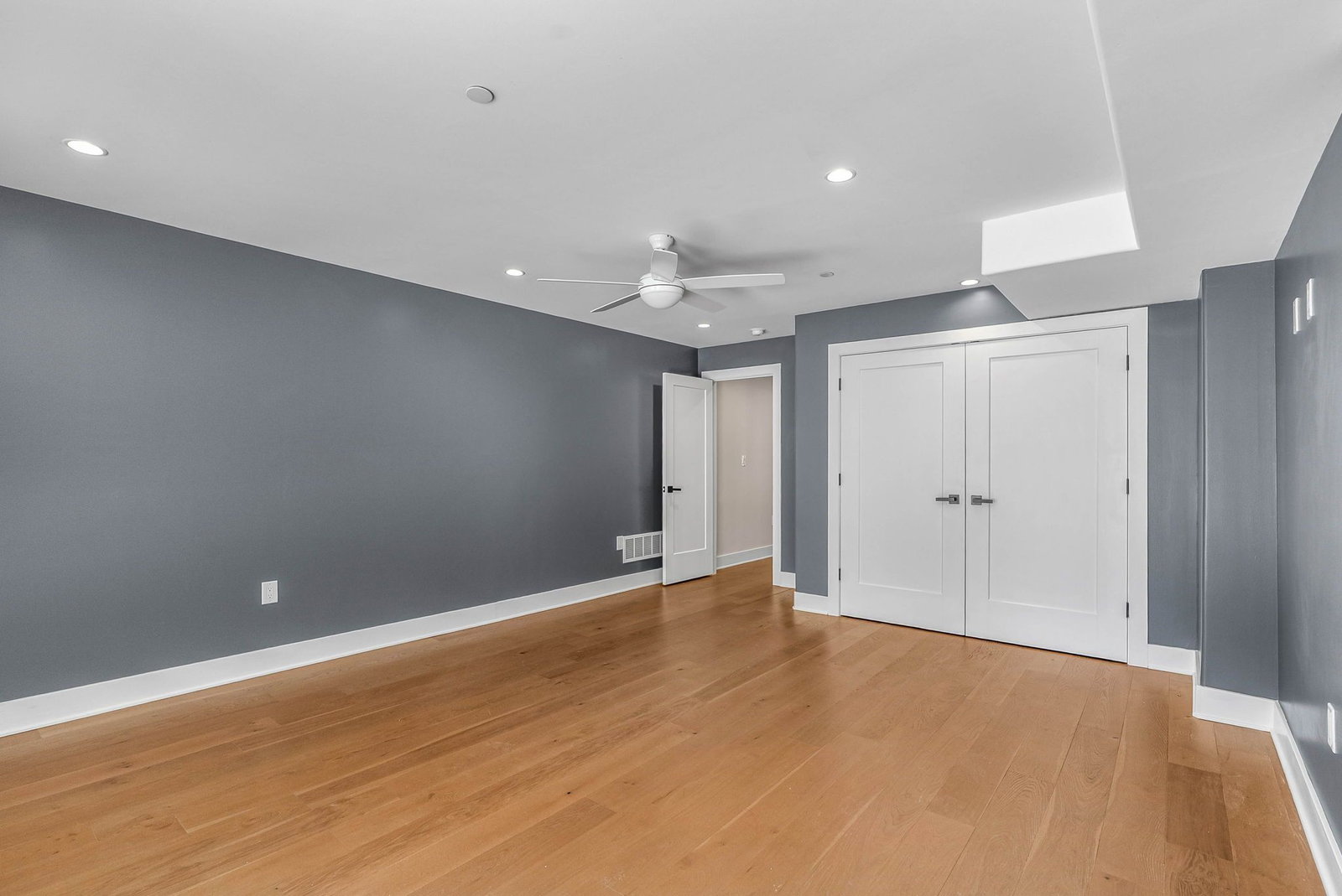 Gallery Image 11