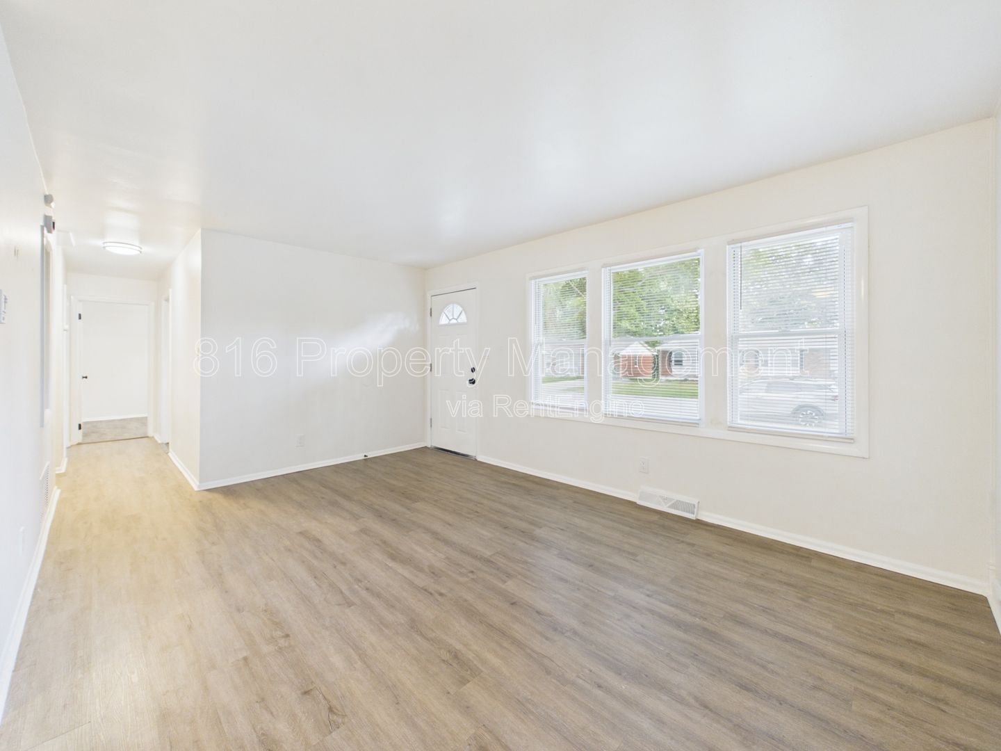 Gallery Image 0