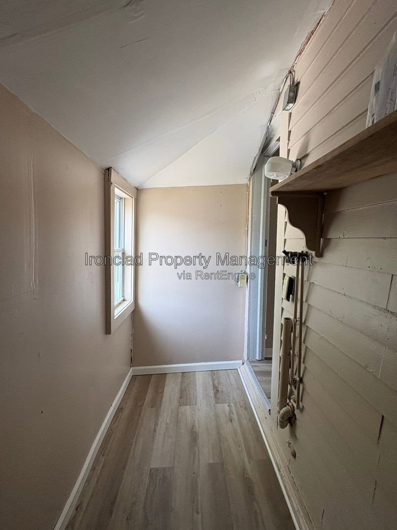 Gallery Image 13
