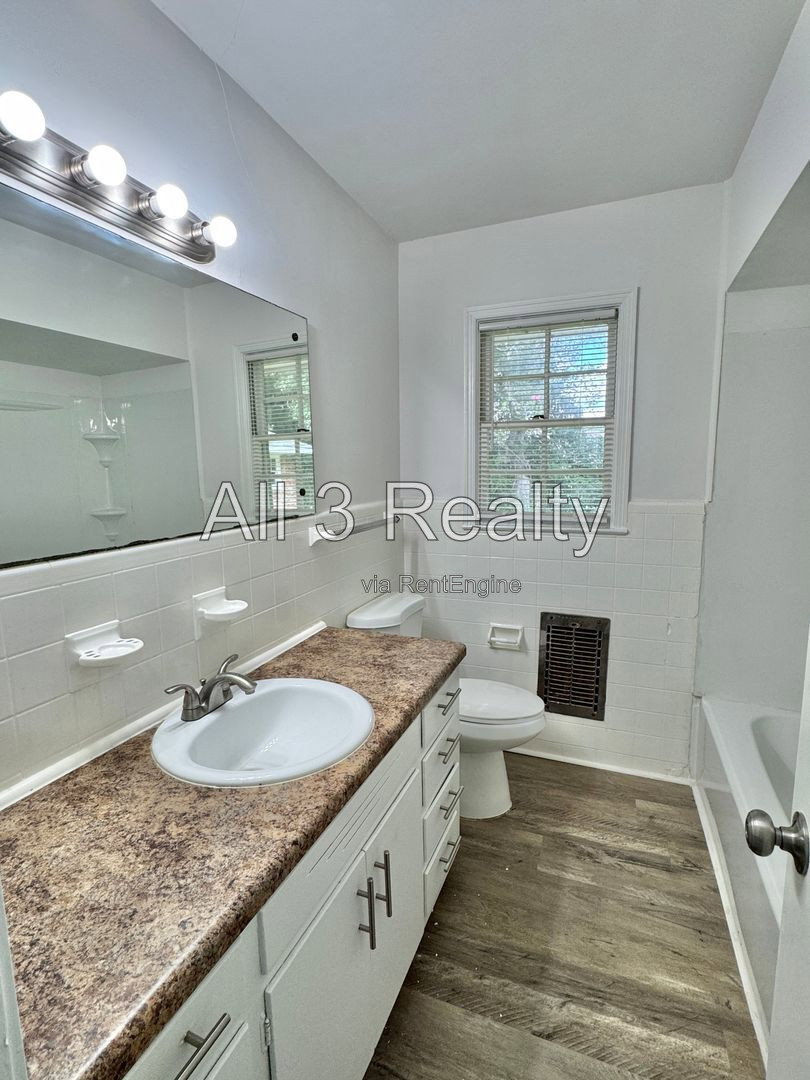 Gallery Image 36