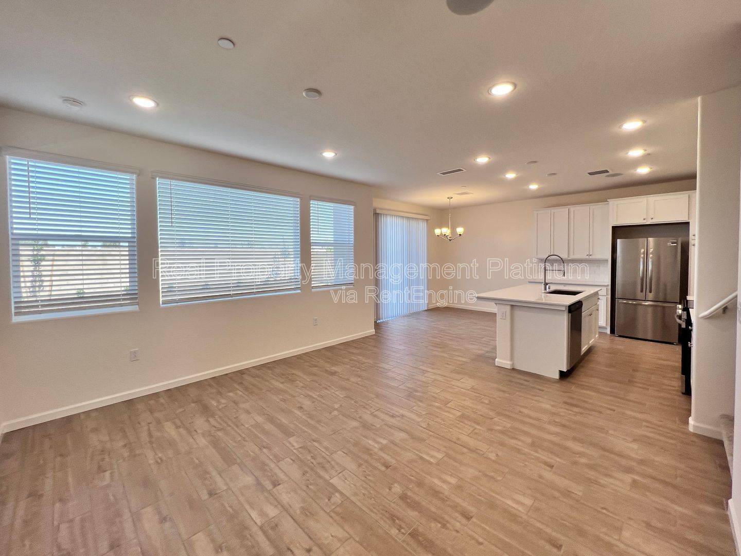 Gallery Image 17