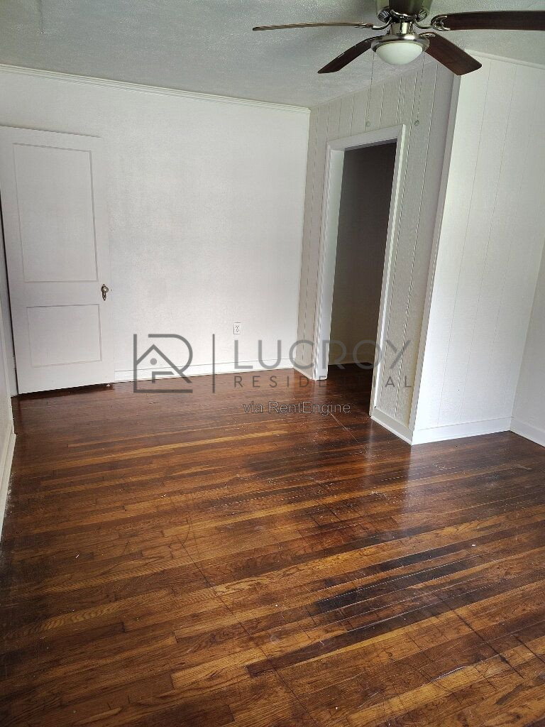 Gallery Image 16