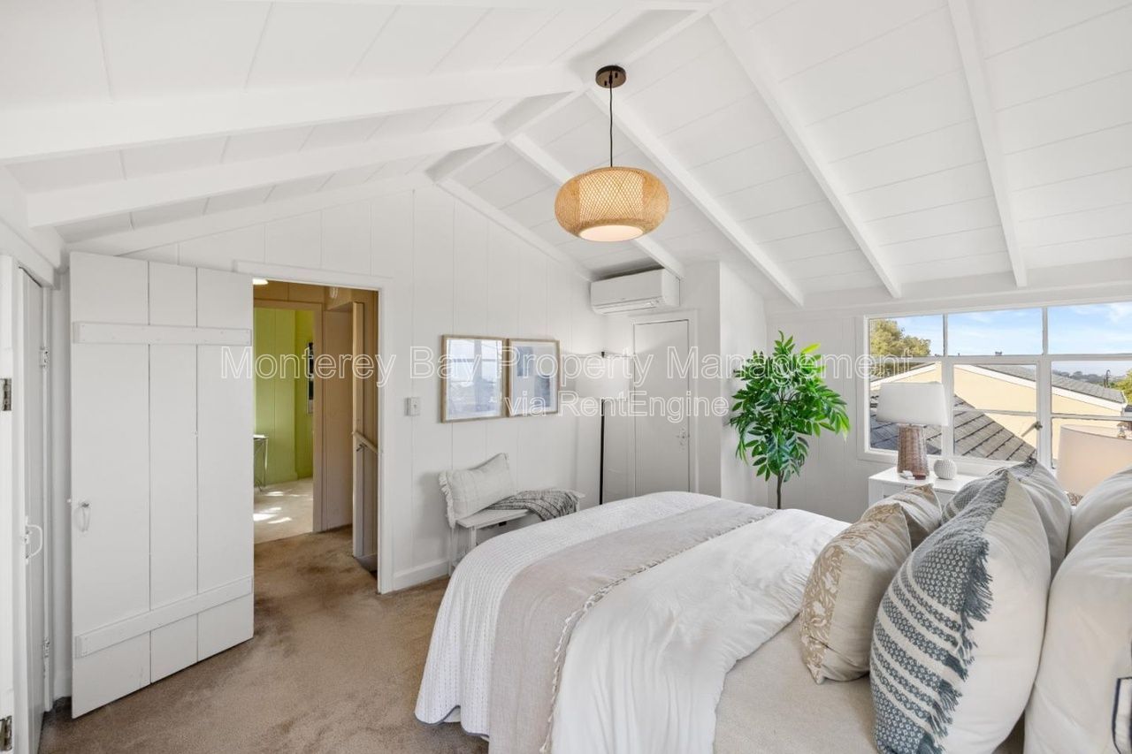 Gallery Image 16