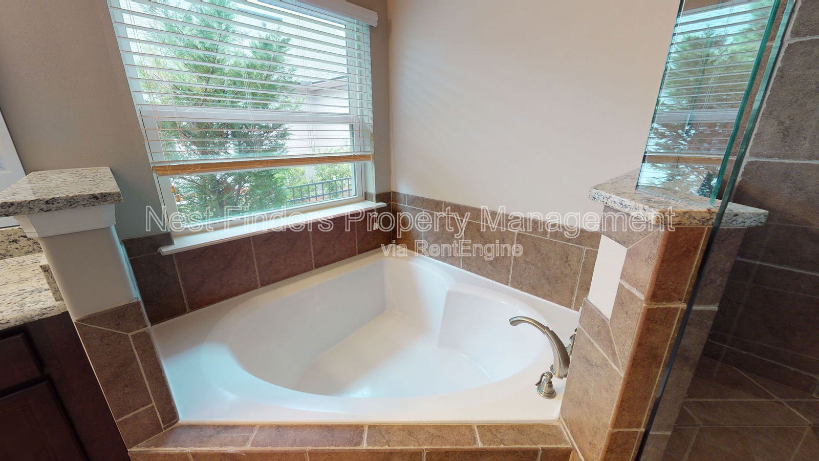 Gallery Image 25