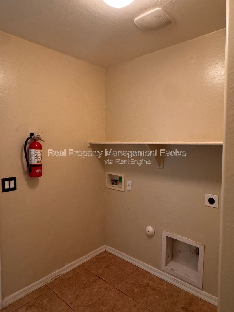 Gallery Image 22