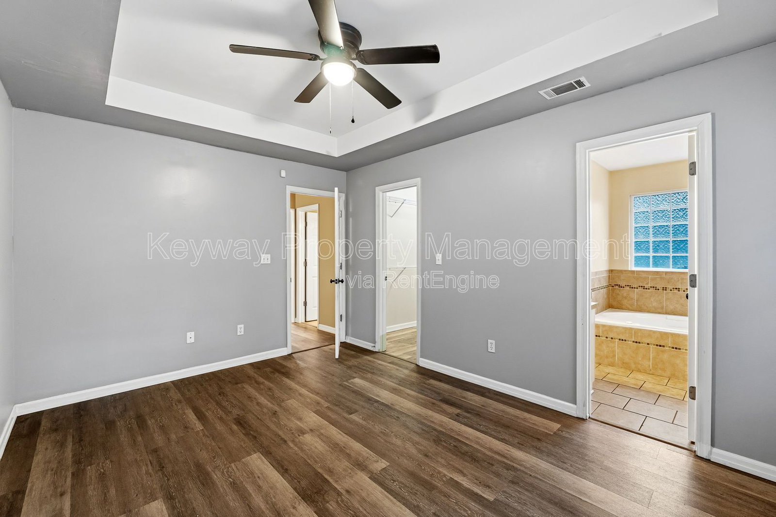 Gallery Image 17