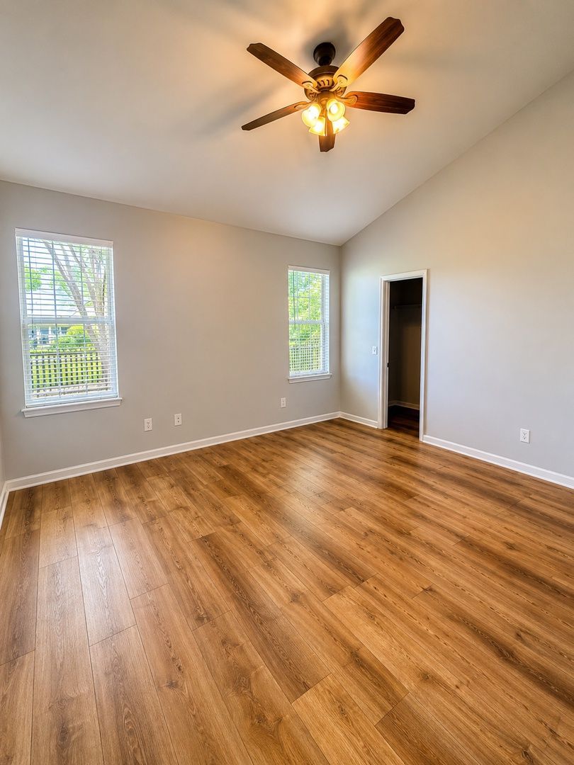 Gallery Image 17