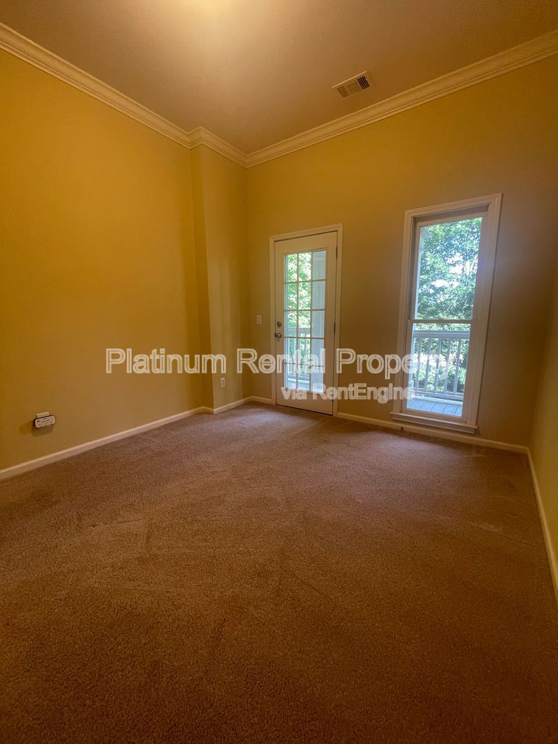 Gallery Image 66