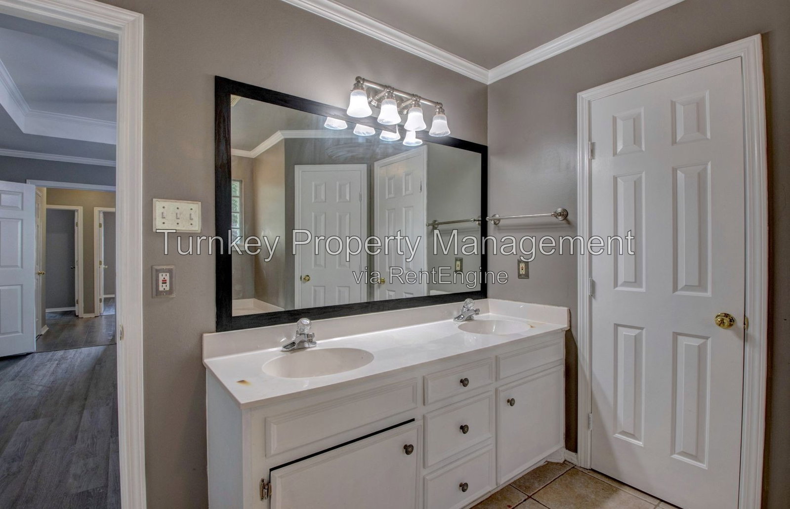 Gallery Image 15