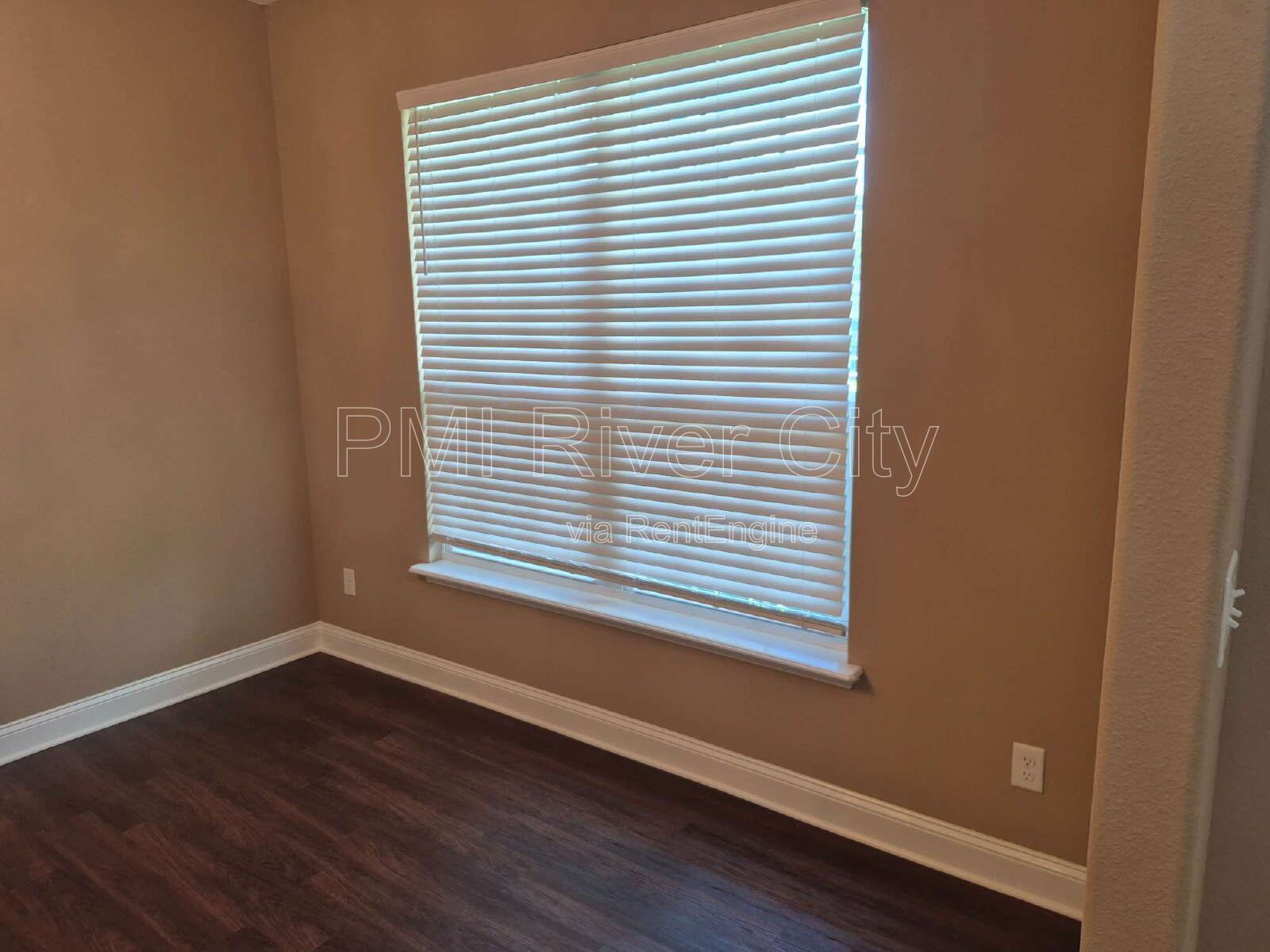 Gallery Image 23