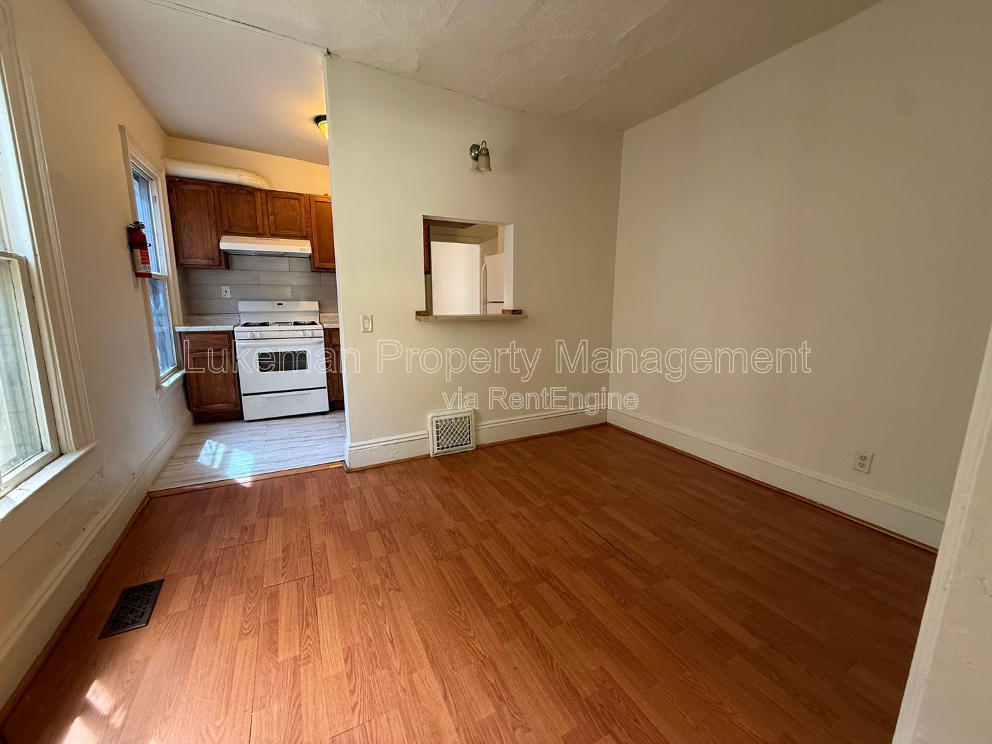 Gallery Image 0