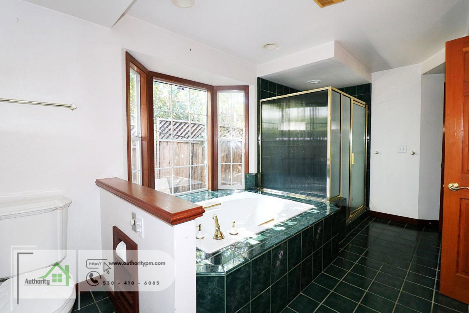 Gallery Image 10