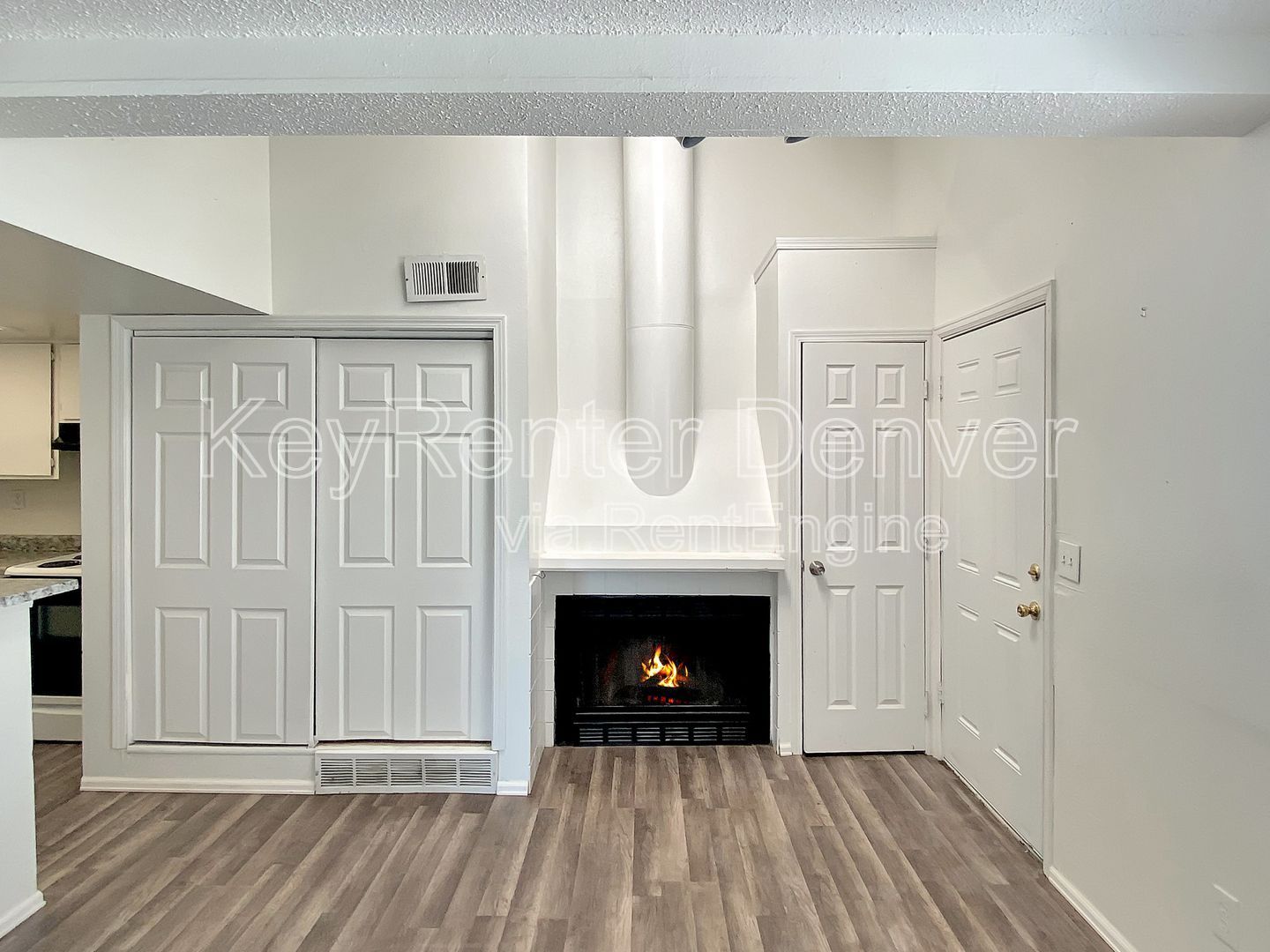 Gallery Image 0
