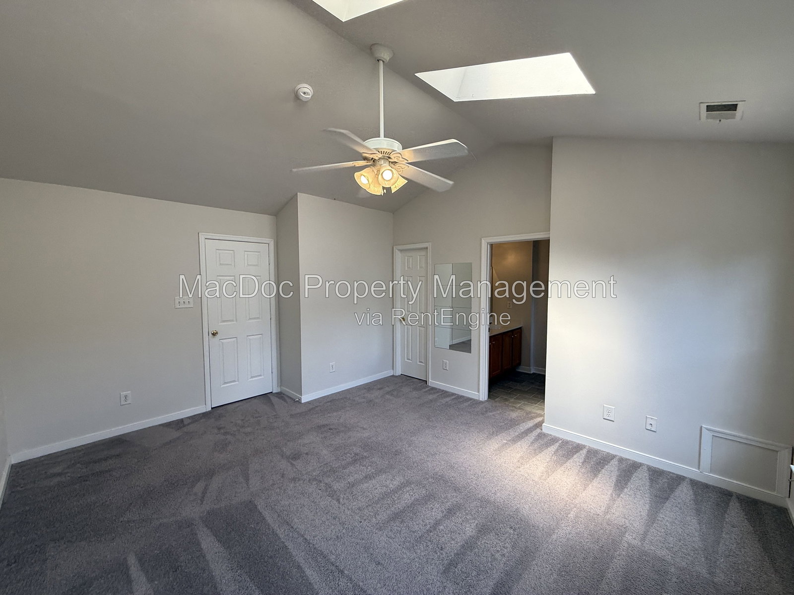 Gallery Image 18
