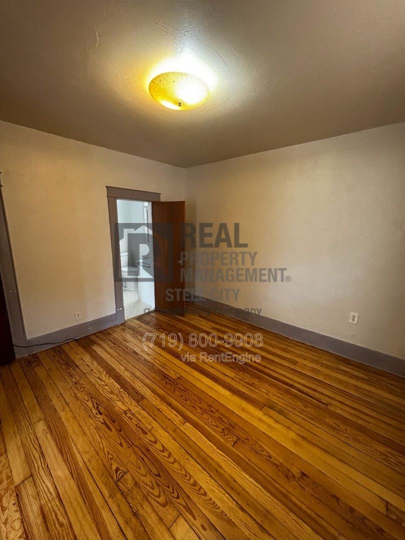 Gallery Image 13