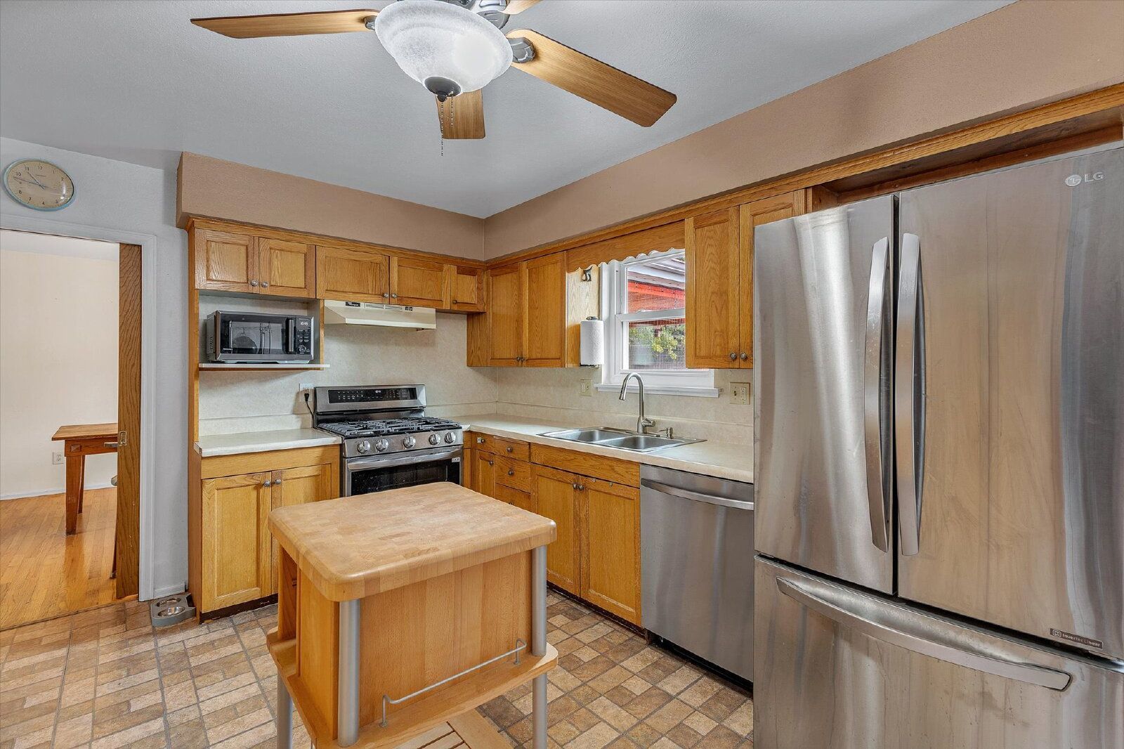 Gallery Image 13