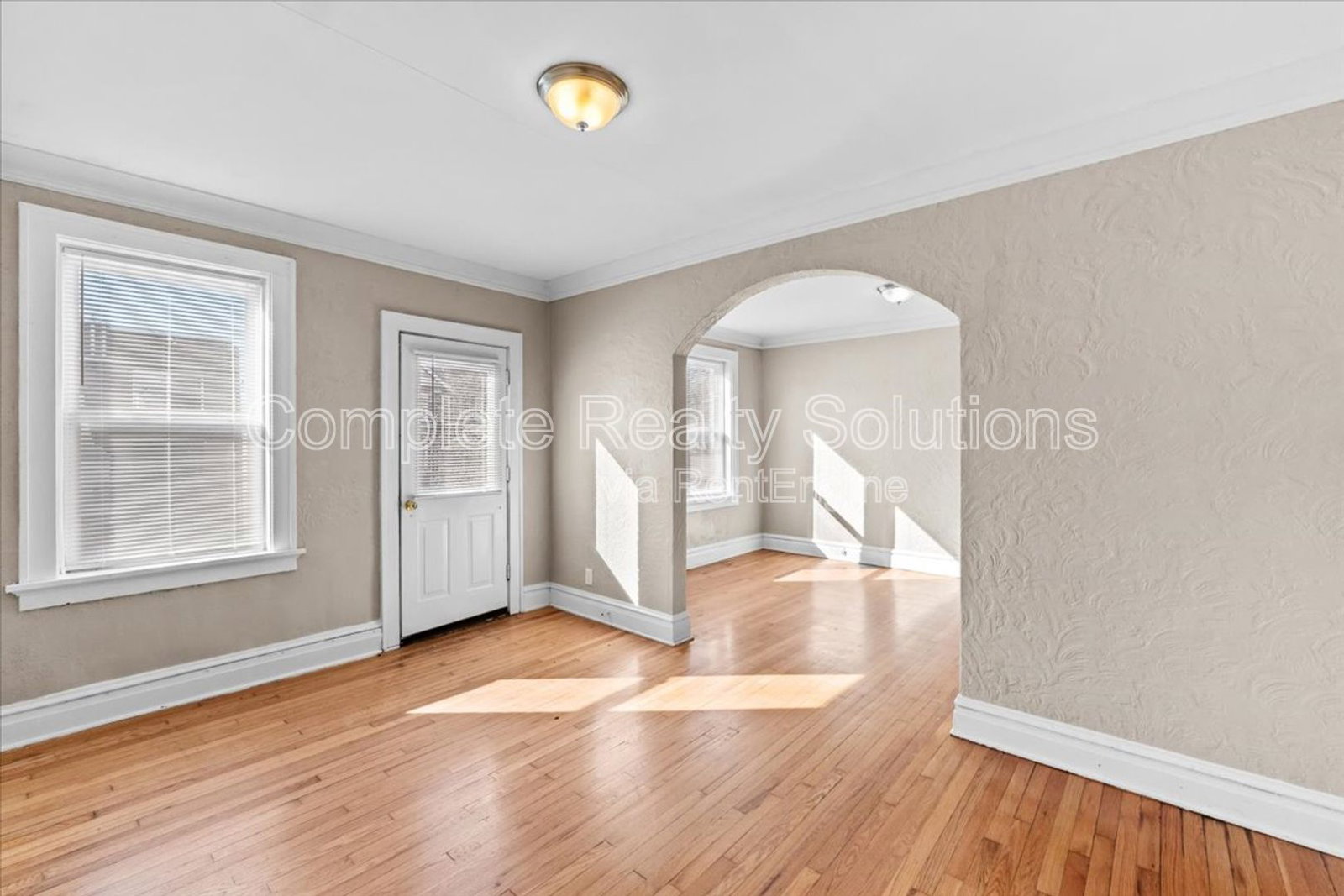 Gallery Image 0