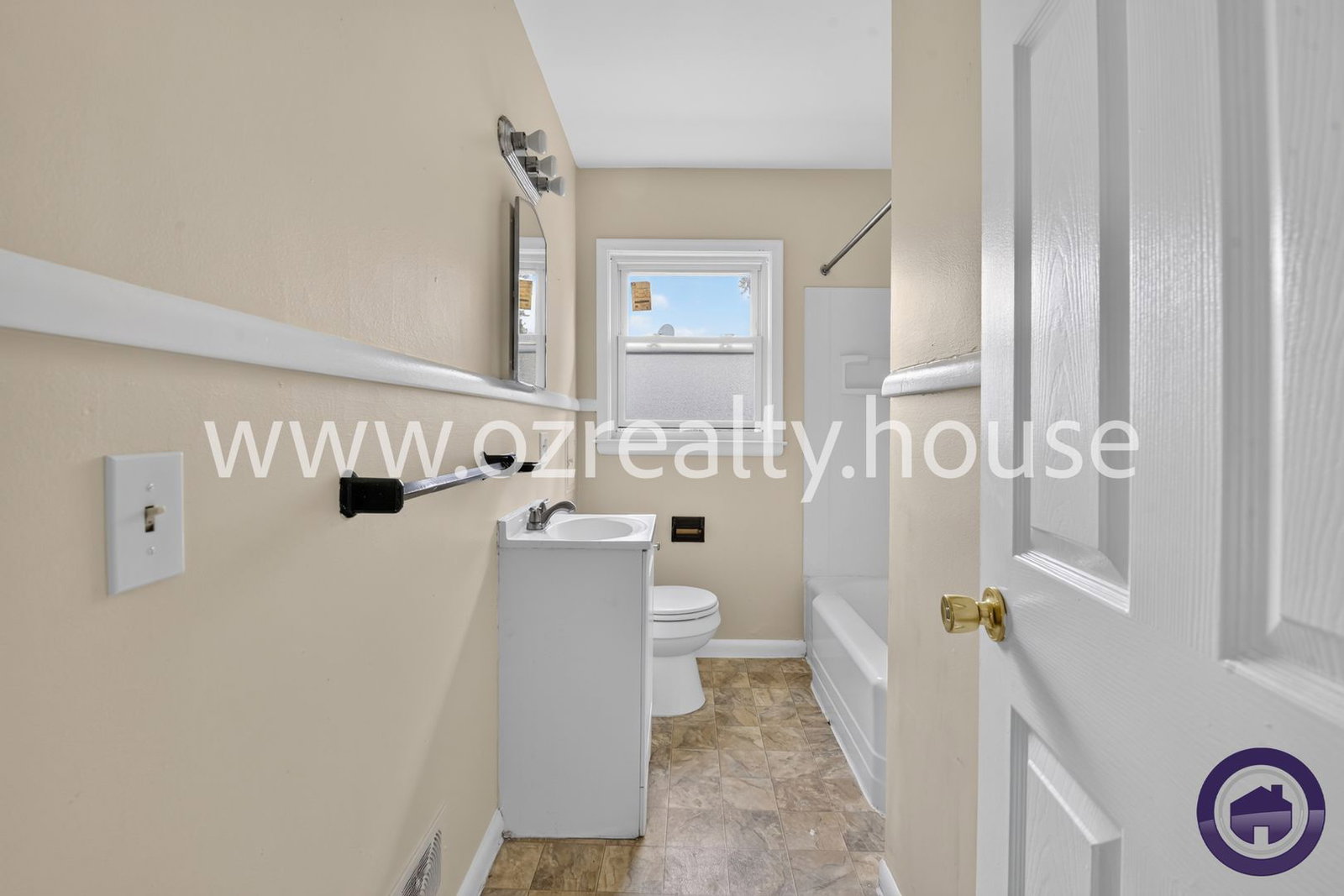 Gallery Image 13