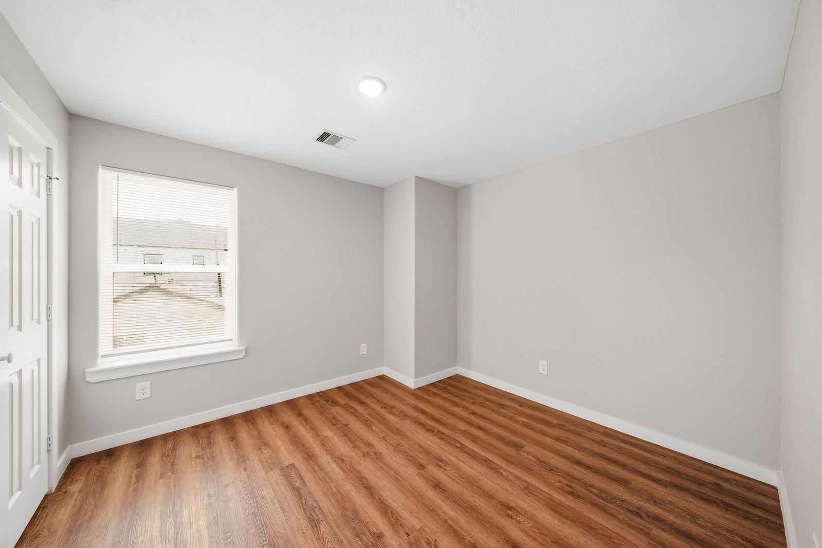 Gallery Image 30