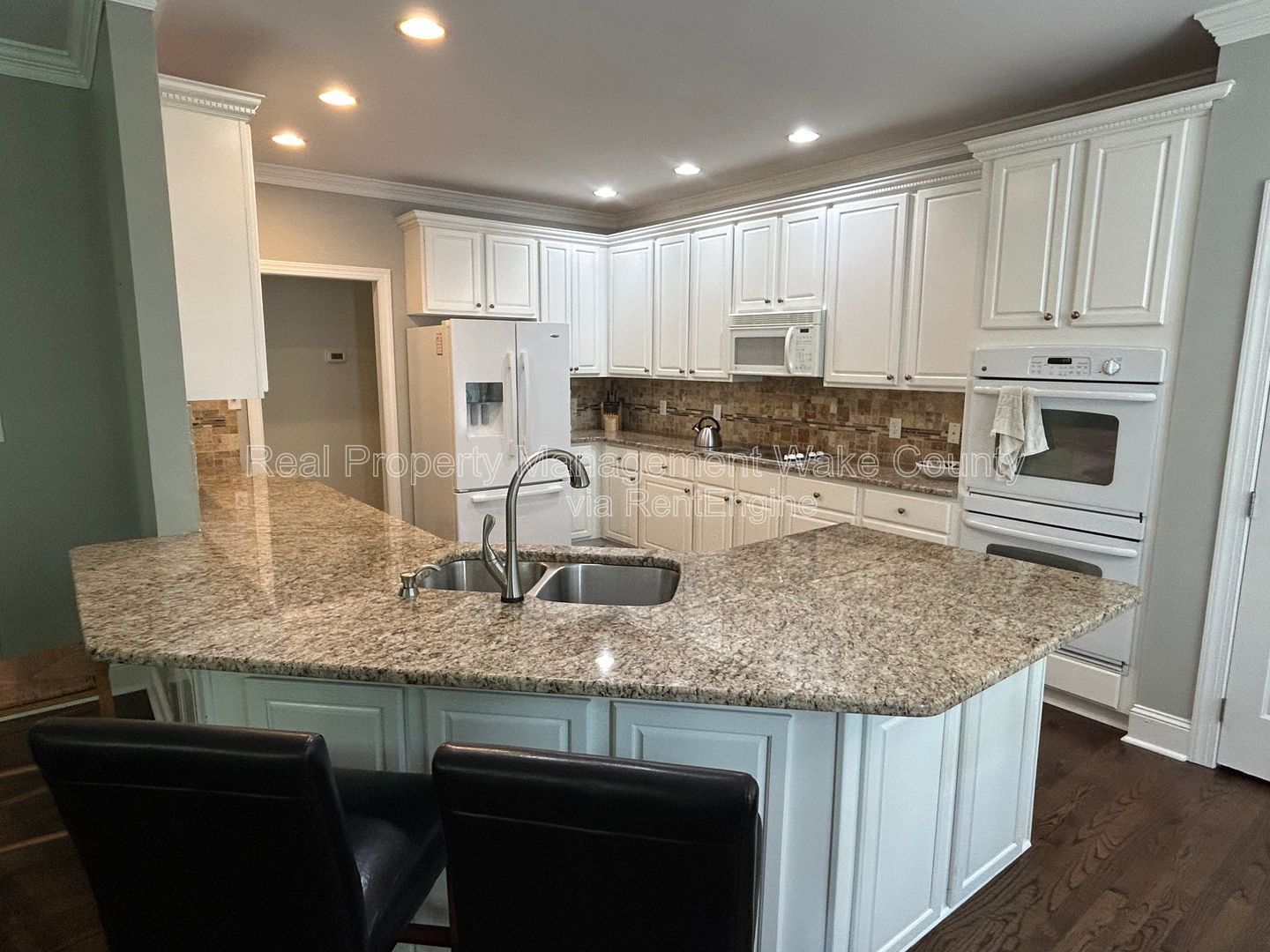Gallery Image 14