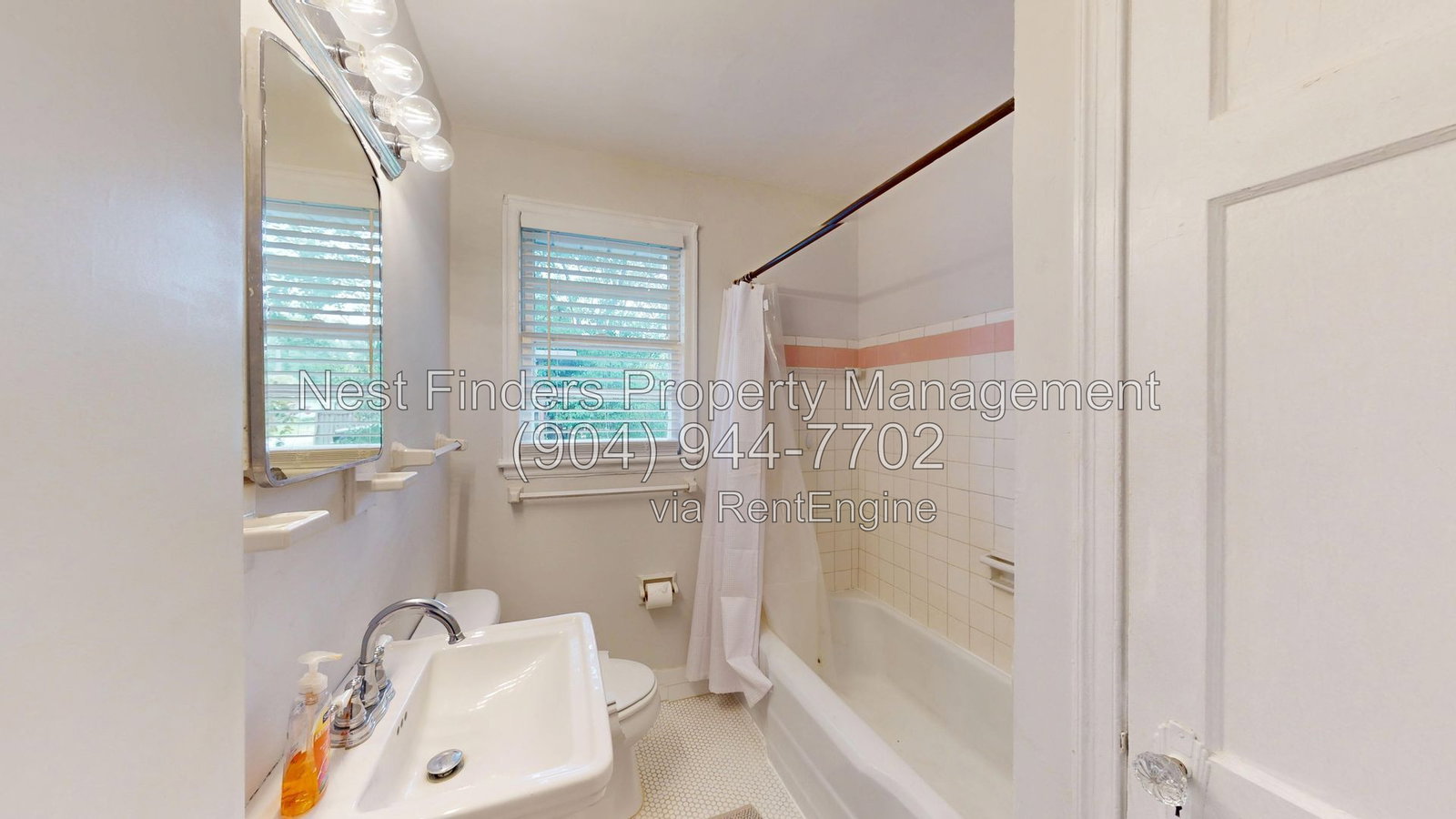 Gallery Image 15