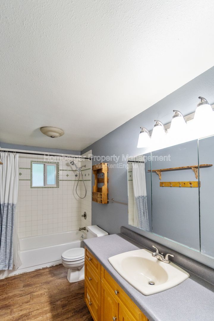 Gallery Image 17