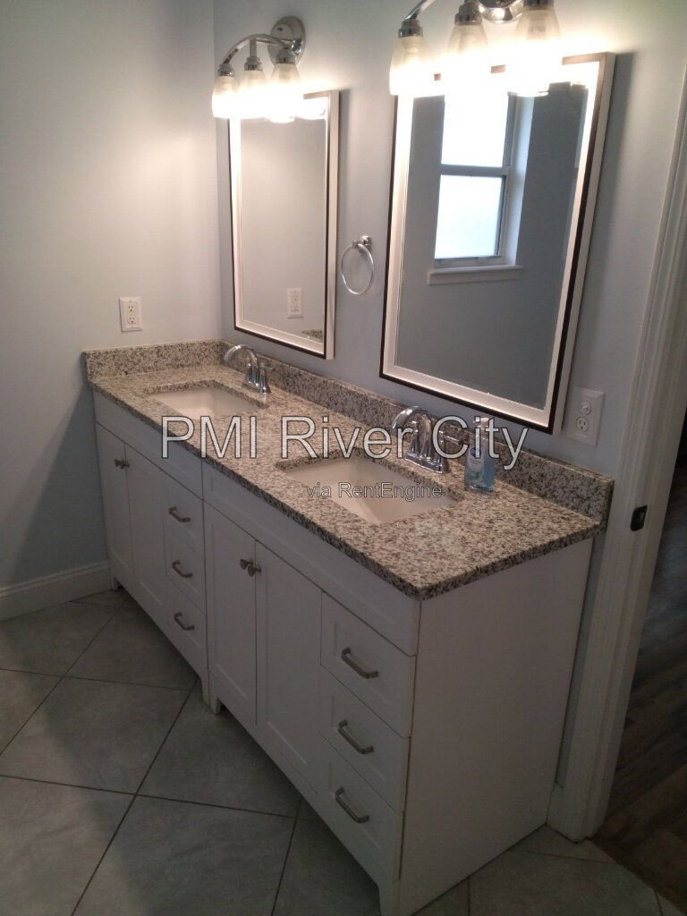 Gallery Image 44