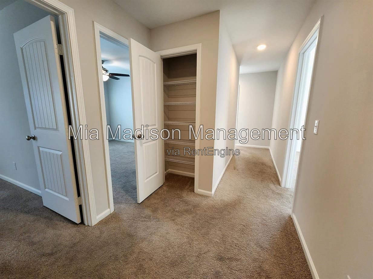 Gallery Image 18