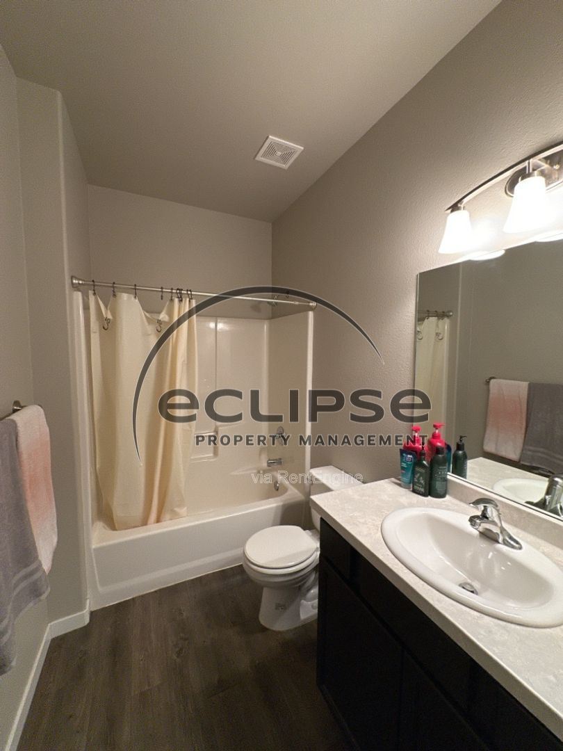 Gallery Image 37