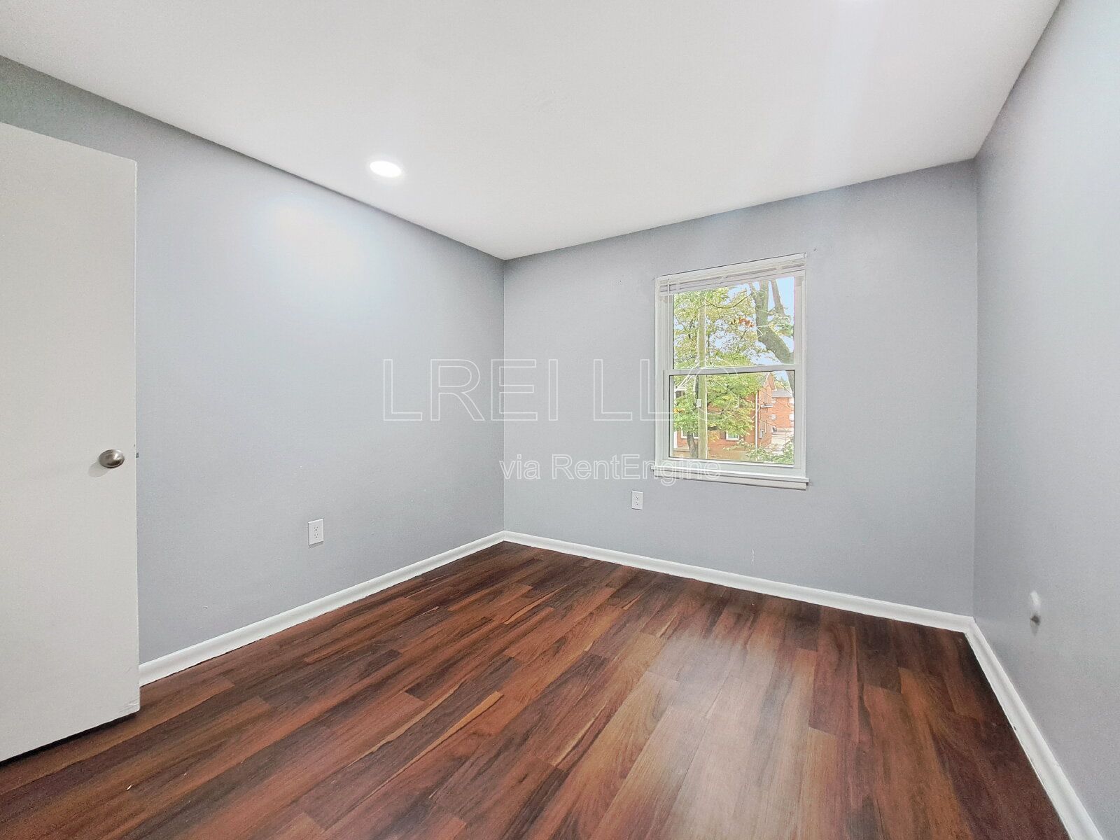 Gallery Image 18