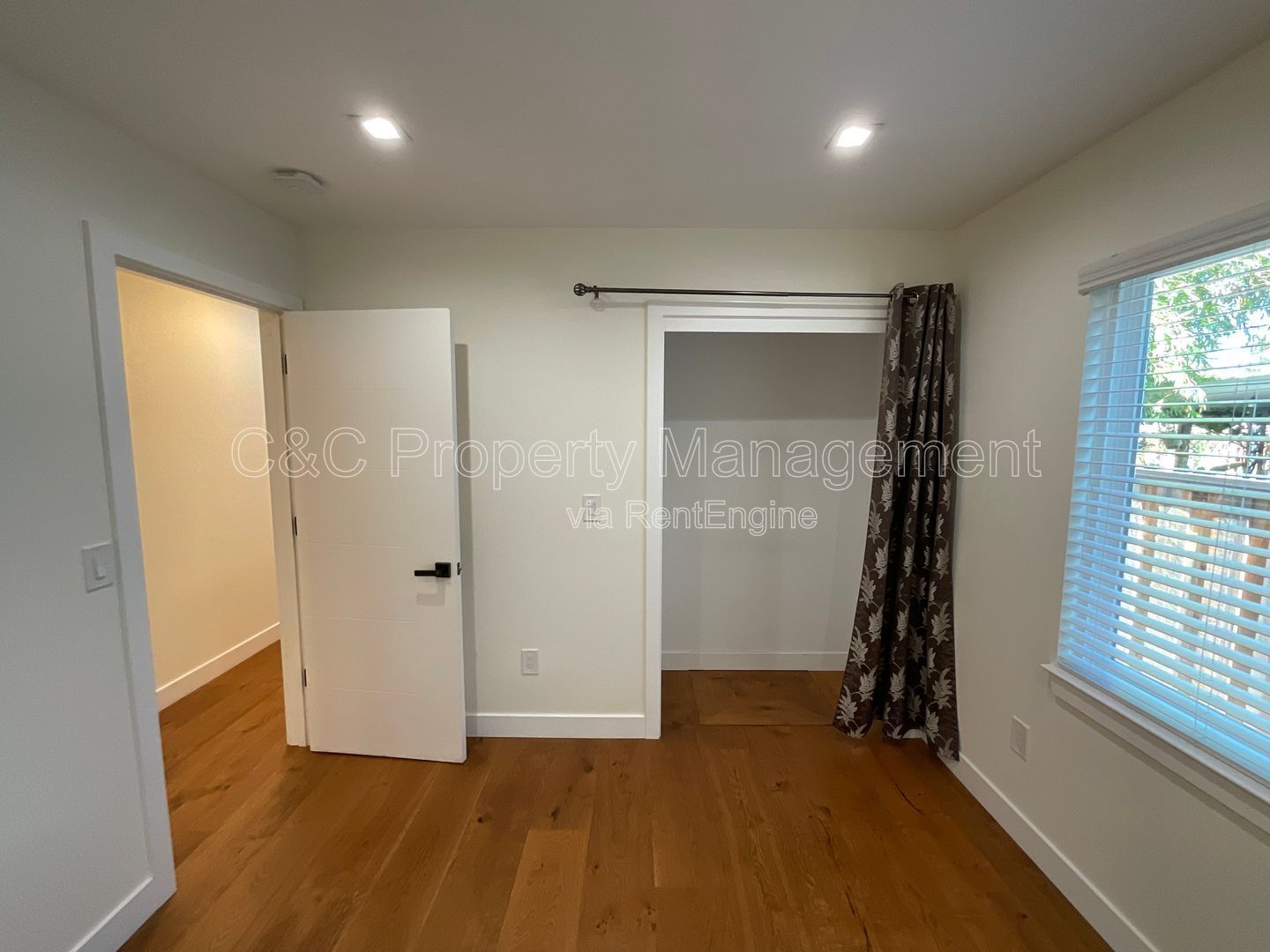 Gallery Image 18