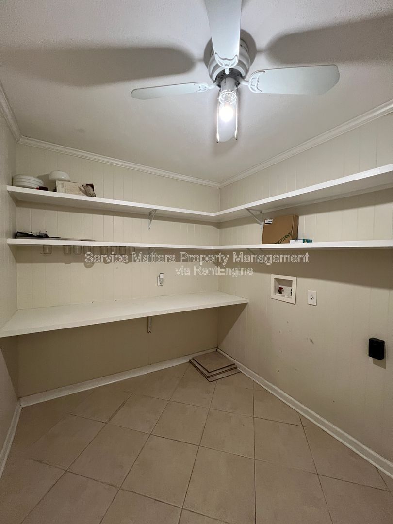Gallery Image 38