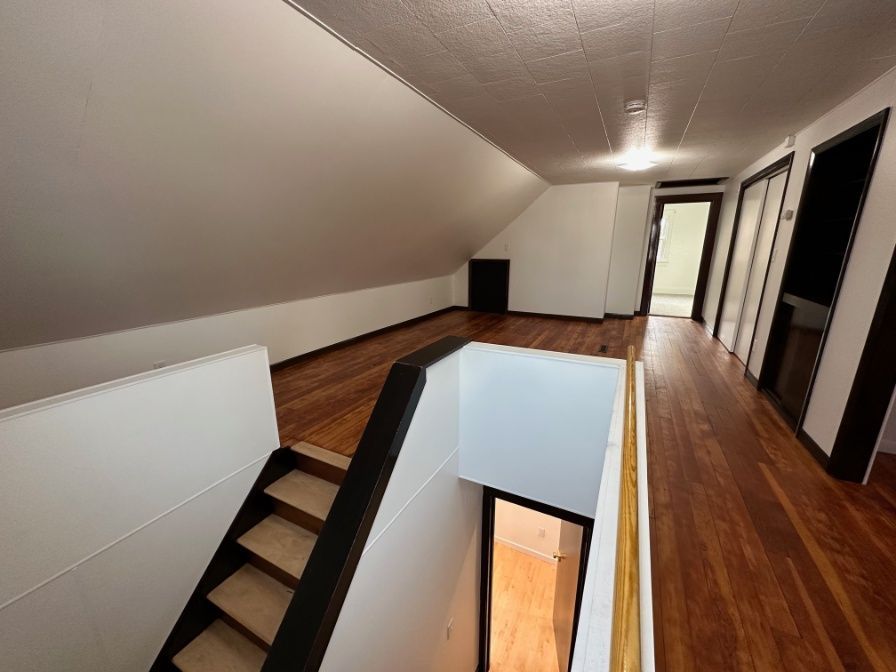 Gallery Image 19